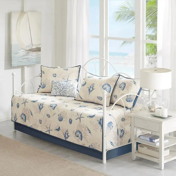 6-Piece Coastal Guest Room Daybed Bedding Set