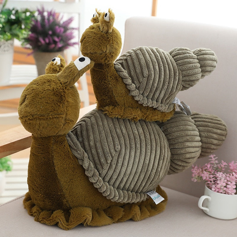 Plush Toy Snail - The Perfect Companion for Playtime!