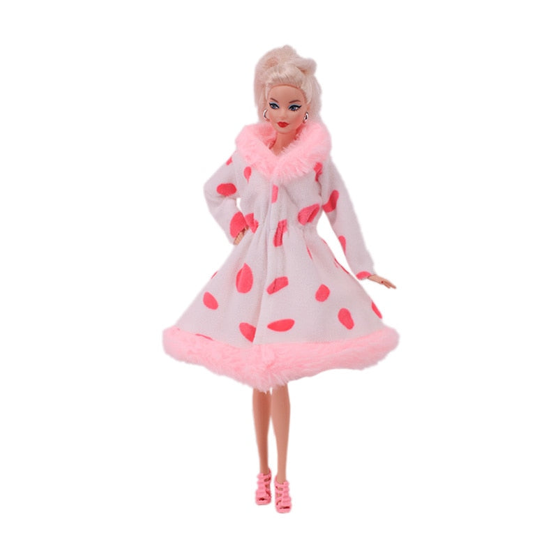 Stylish Doll Clothes Set - Dress Up Your Barbie Dolls in Fashionable Outfits!